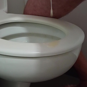 Niestety, to mój spust. Choć wolałbym, żeby była to czyjaś sperma.