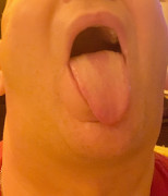 Otwór na spermę i szczyny